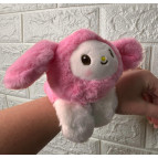 Игрушка мягкая на руку Друзья Куроми Kuromi браслет h-17см 2881